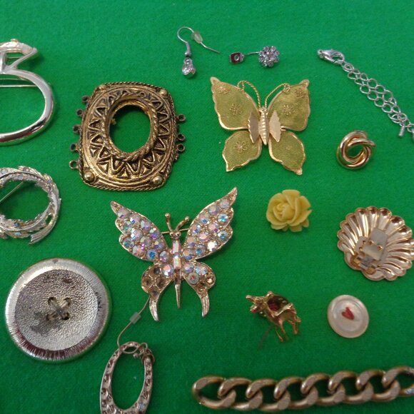 RETRO VINTAGE JEWELRY Parts & Pieces Lot - Picture 13 of 14